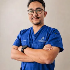 Potret Dr Abdul Hafiz Bin Abdul Rahman dalam uniform Primakasih.